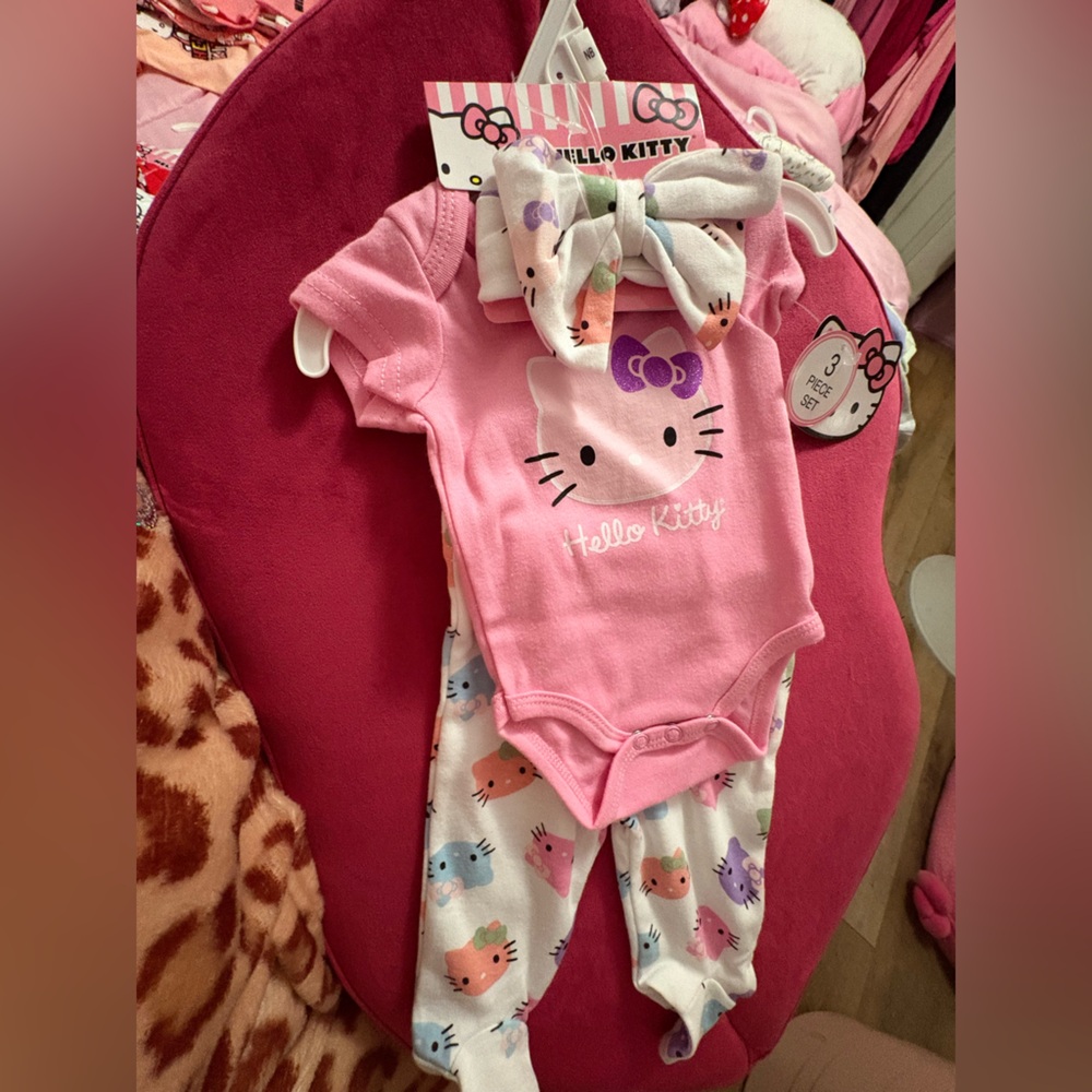 Hello Kitty Pink and White Baby Set